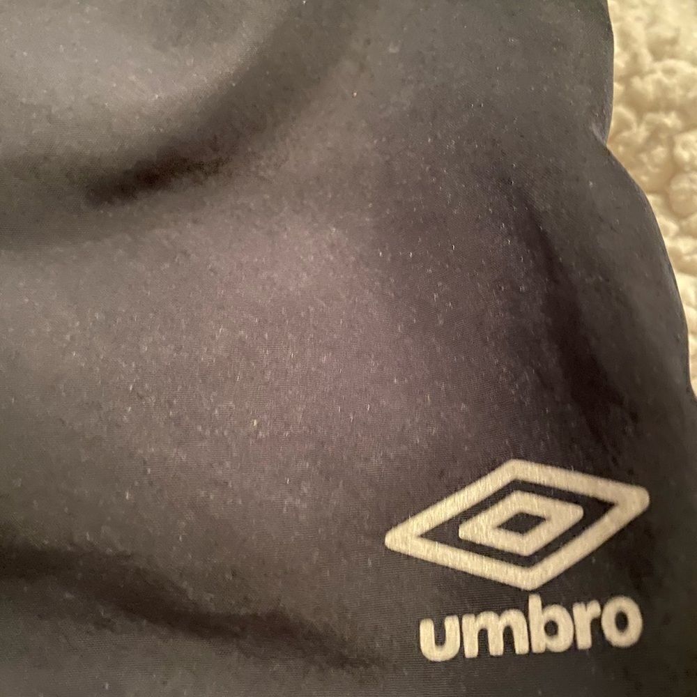Umbro Running Shorts Size Large - Picture 3 of 6